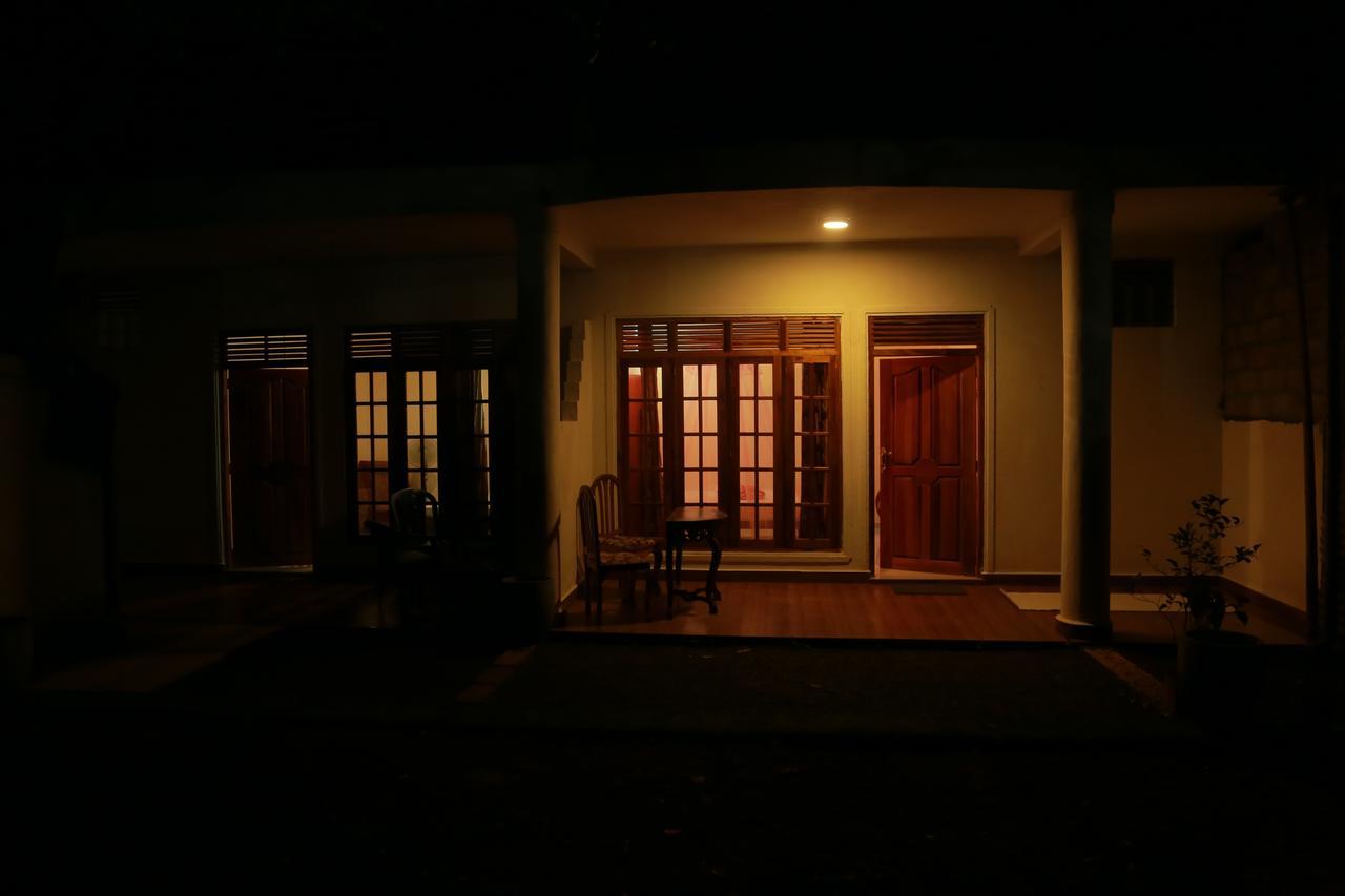 Hotel Mango Tree Nearest Adam'S Peak Nallathanniya Exterior foto